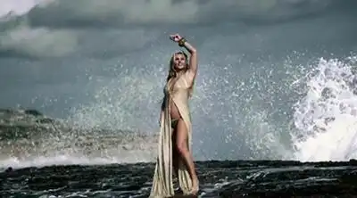 Скачать клип