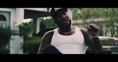скачать клип Jeezy - Goldmine