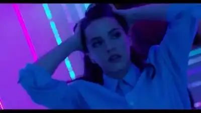 Скачать клип