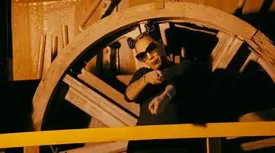 скачать клип Havi, Roxxanne Montana, London Jae, Jaque Beatz, B.o.B - Sledge Hammer