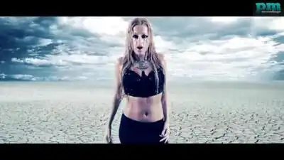 скачать клип Karolina Dawn - Make Us High