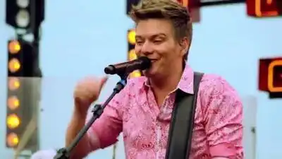 скачать клип Michel Telo - Amiga Da Minha Irma