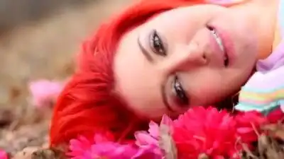 скачать клип Neon Hitch - Pink Fields