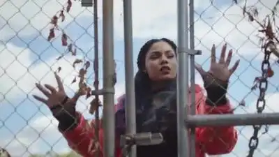 скачать клип Aanysa x Snakehips - Burn Break Crash