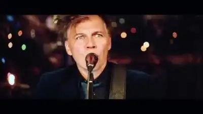 скачать клип Мумий Тролль - Грильяж (OST Ёлки 5)