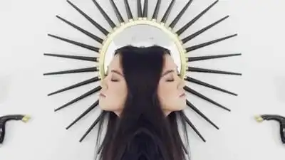 Скачать клип