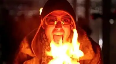 скачать клип Cherry Frozen ft. Anna Montgomery - Blowin Up