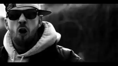 скачать клип Кажэ Обойма - Знай