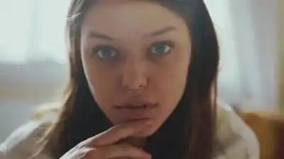 скачать клип Jah Khalib - Здесь никого нет кроме нас