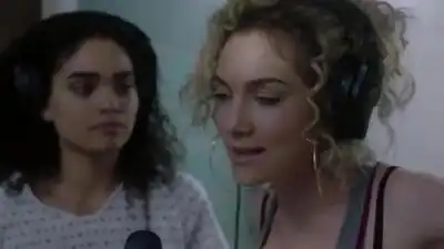 скачать клип Star Cast - Man