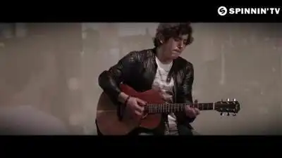 Скачать клип