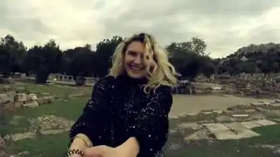 скачать клип HUMAN - You