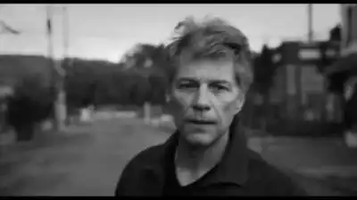 Скачать клип