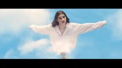 Скачать клип