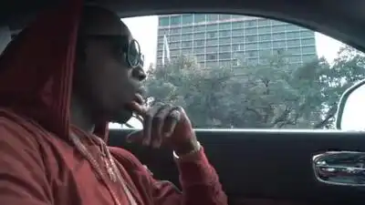 скачать клип Money Moe - Ghost