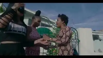 скачать клип Clymaxx - Puff And Roll Up