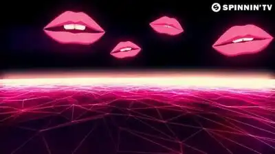 Скачать клип