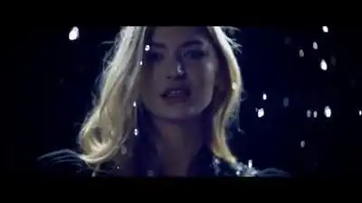 скачать клип Blake Shelton - Every Time I Hear That Song