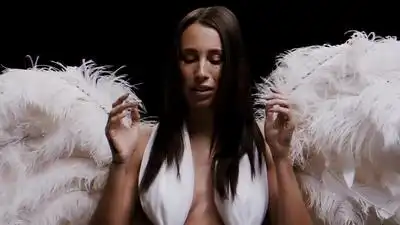 скачать клип Medina - Elsk Mig