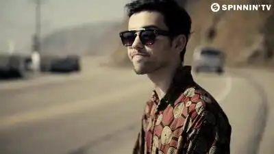 скачать клип Two Friends ft. MAX - Pacific Coast Highway