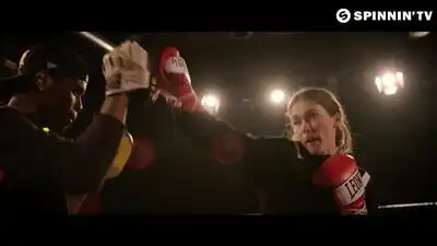 скачать клип Merk and Kremont - Invisible