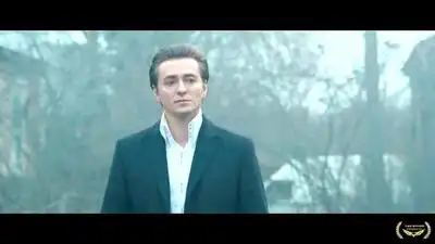 скачать клип Bahh Tee - Мама, прости я не дарил тебе цветов