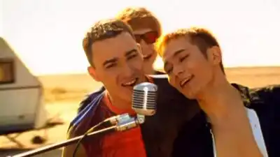 скачать клип Иванушки - Тополиный пух