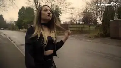 скачать клип Ashley Wallbridge ft. Karra - Undiscovered