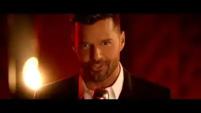 скачать клип Ricky Martin - Adios