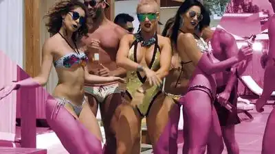 скачать клип Leslie Shaw - Loco