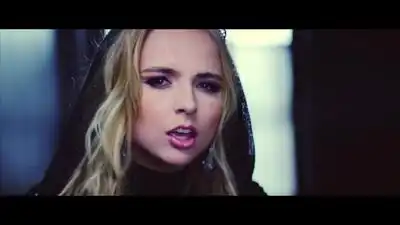 скачать клип Mackenzie Nicole - Deleted