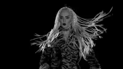 скачать клип Triana Park - Line