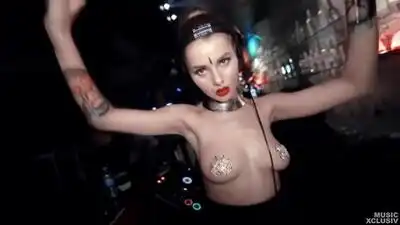 скачать клип Лера Туманова feat. Kolya Funk and Eddie G - Я плохая