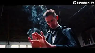 Скачать клип