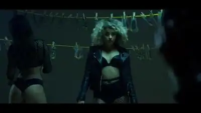 скачать клип Roy Demeo feat. Lil Wayne - Chico