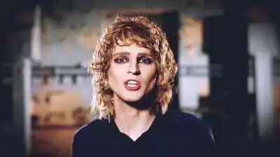 скачать клип Серафим - Не надо мне выносить мозг