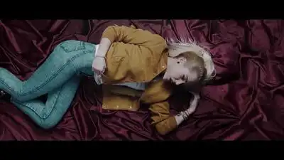 Скачать клип