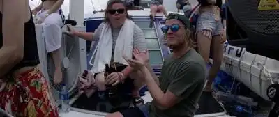 скачать клип L D R U - Be Free