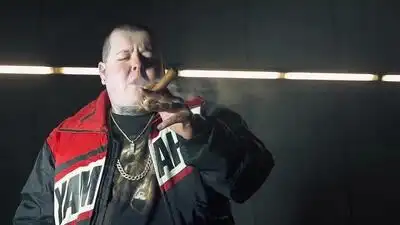 Скачать клип