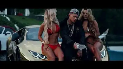 скачать клип Kevin Roldan feat. Bad Bunny - Tranquilo