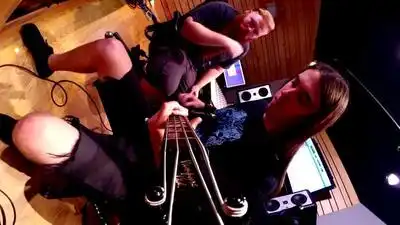 Скачать клип