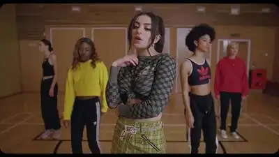 Скачать клип