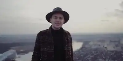 Скачать клип