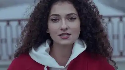 скачать клип Любочка - Герой