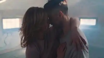 Скачать клип