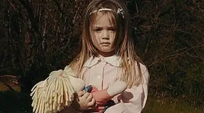 скачать клип Nada Trio - La Posa