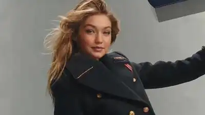 Скачать клип