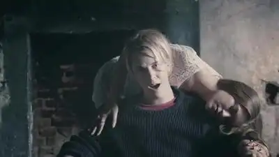 Скачать клип