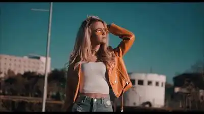 скачать клип Osaka and Brianna - Find Me