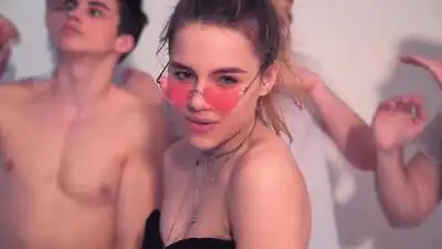 Скачать клип